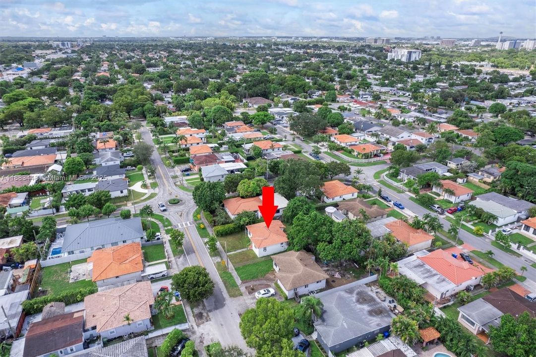 Vendido Recientemente: $583,000 (3 camas, 1 baños, 1063 Pies cuadrados)