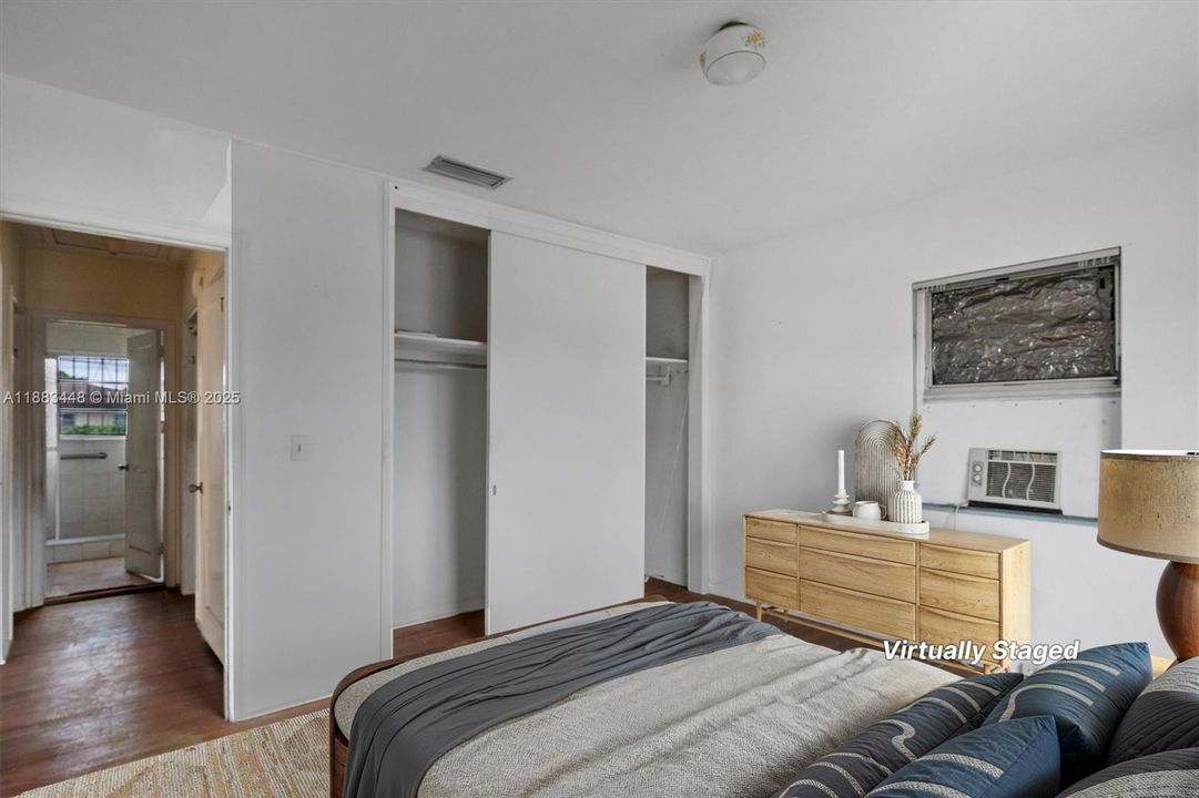 Vendido Recientemente: $583,000 (3 camas, 1 baños, 1063 Pies cuadrados)