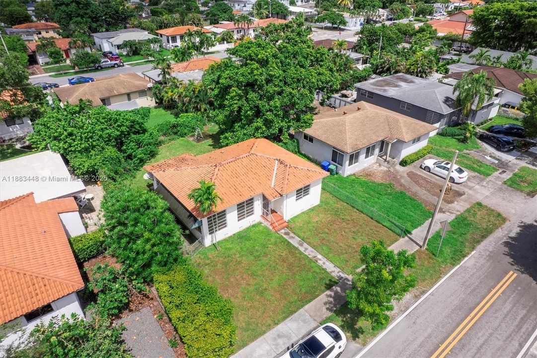 Vendido Recientemente: $583,000 (3 camas, 1 baños, 1063 Pies cuadrados)