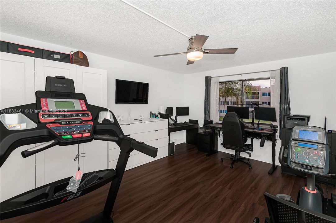 待售: $315,000 (2 贝兹, 2 浴室, 1231 平方英尺)