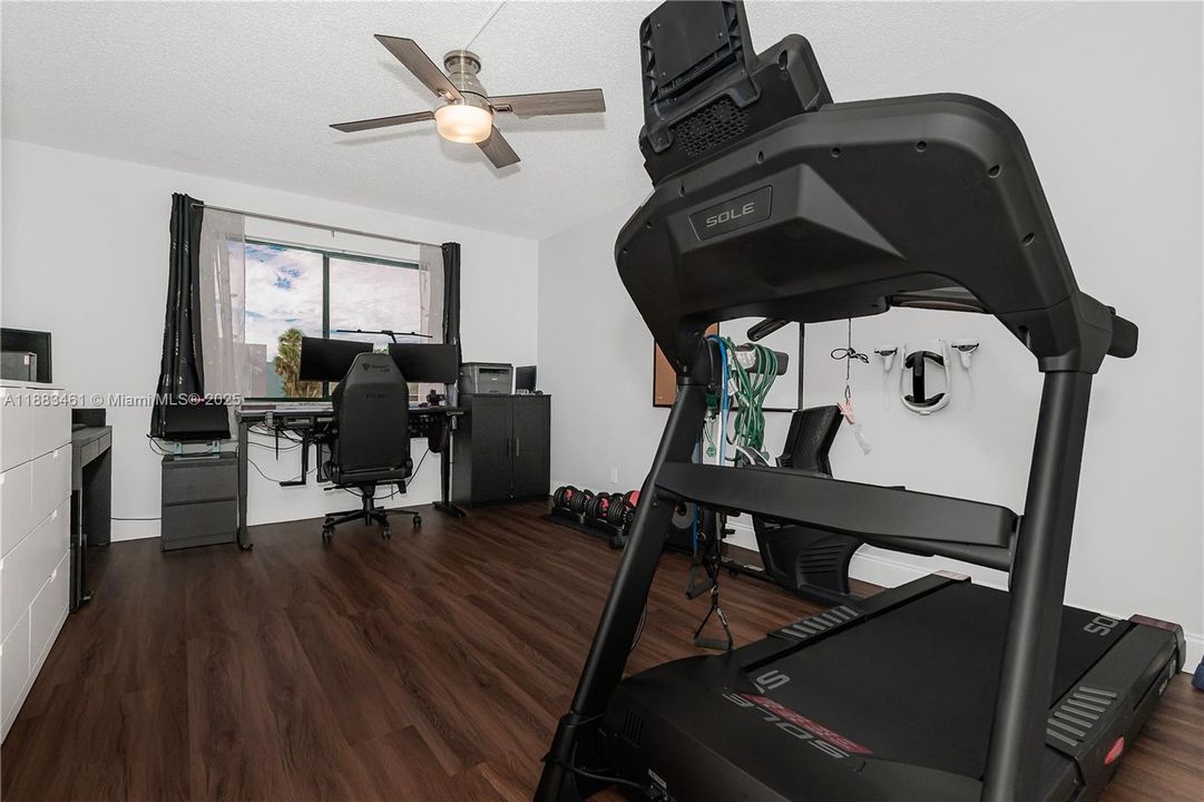 待售: $315,000 (2 贝兹, 2 浴室, 1231 平方英尺)