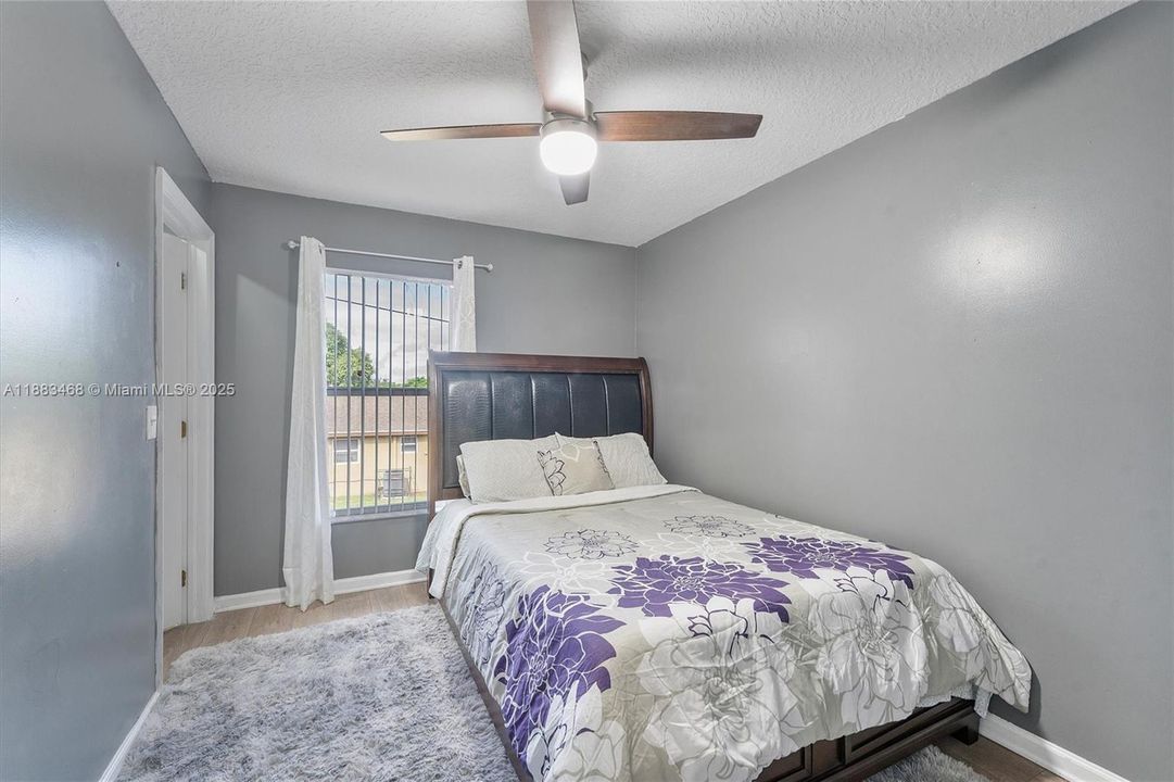 На продажу: $395,000 (3 спален, 2 ванн, 1609 Квадратных фут)