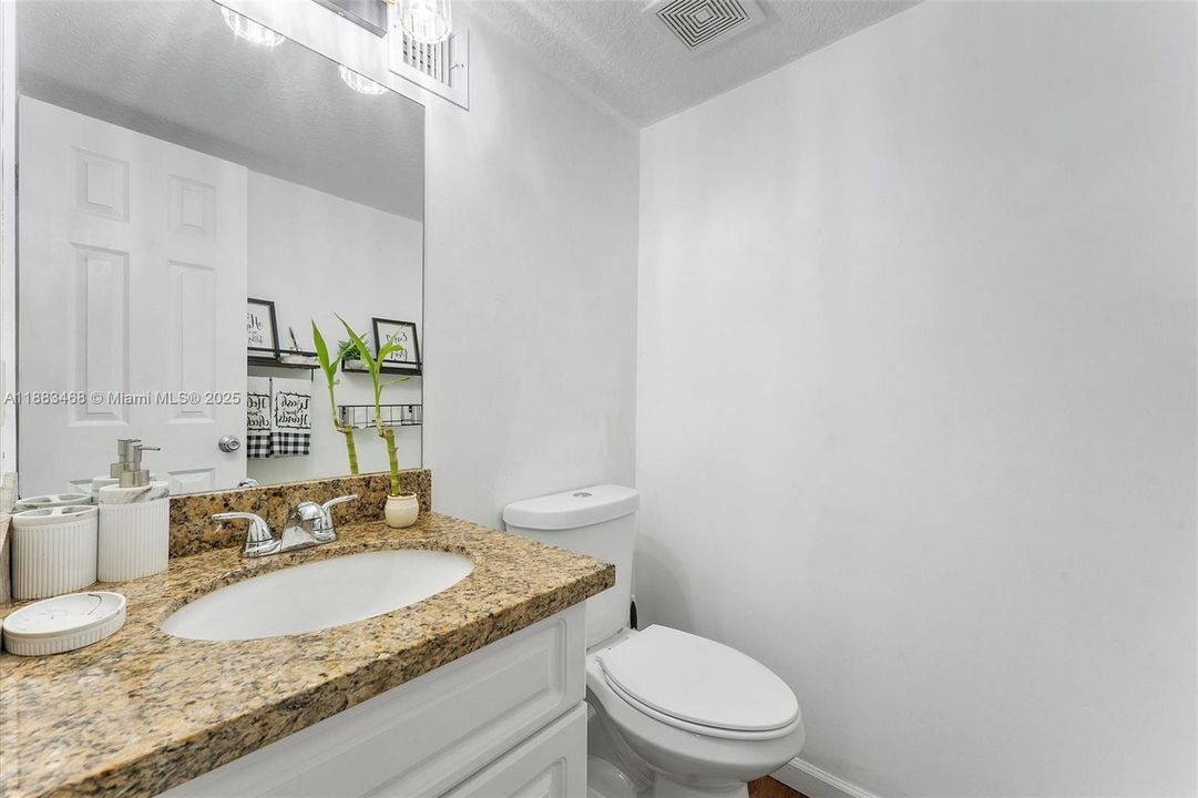 На продажу: $395,000 (3 спален, 2 ванн, 1609 Квадратных фут)