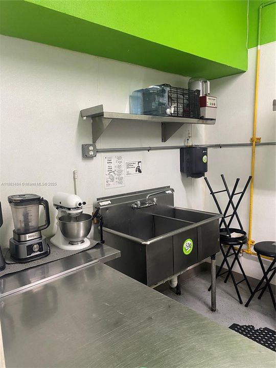 最近售出: $125,000 (0 贝兹, 0 浴室, 0 平方英尺)