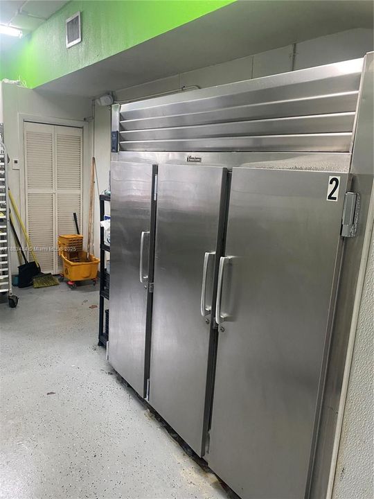 最近售出: $125,000 (0 贝兹, 0 浴室, 0 平方英尺)