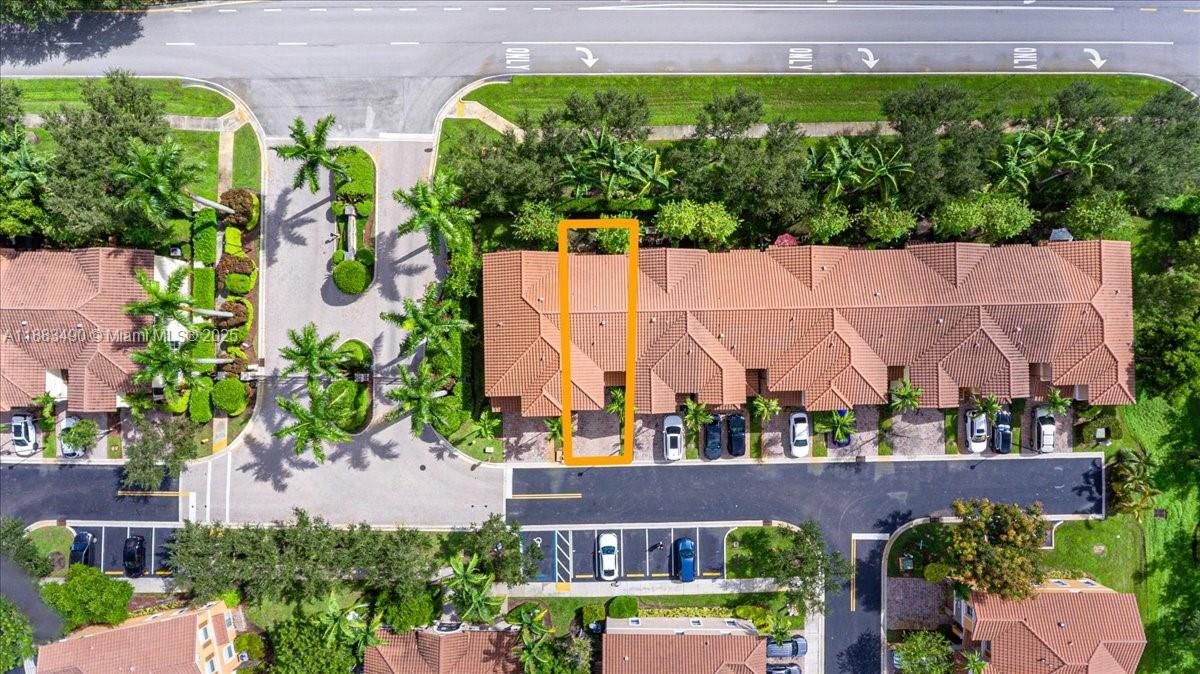 合同活跃: $3,150 (3 贝兹, 2 浴室, 1742 平方英尺)