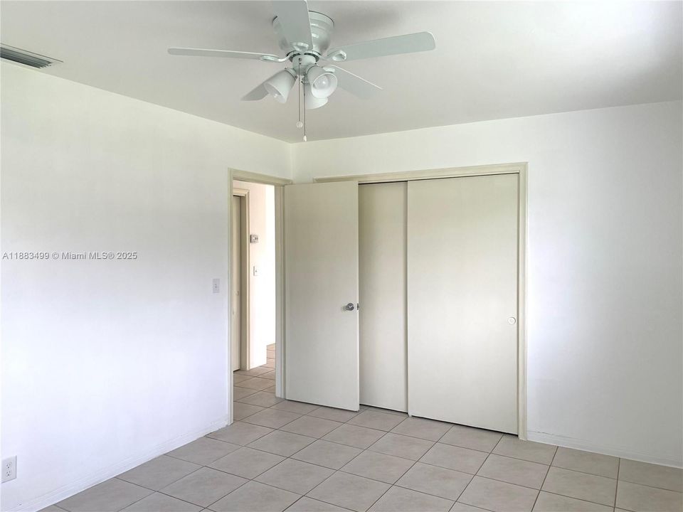 Недавно арендовано: $1,900 (2 спален, 1 ванн, 1052 Квадратных фут)