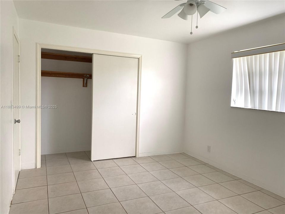 Недавно арендовано: $1,900 (2 спален, 1 ванн, 1052 Квадратных фут)