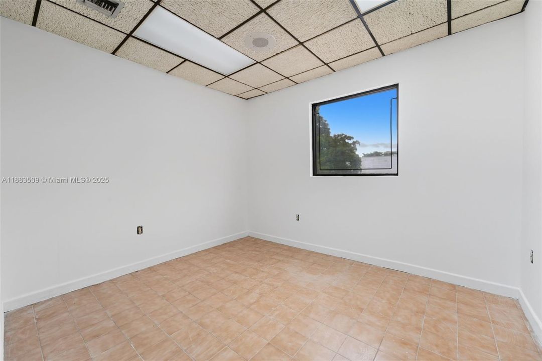 В аренду: $55 (0 спален, 0 ванн, 0 Квадратных фут)