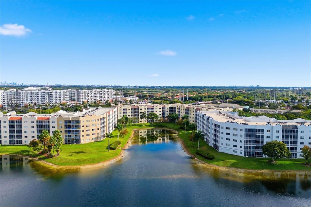 На продажу: $509,900 (3 спален, 2 ванн, 1710 Квадратных фут)