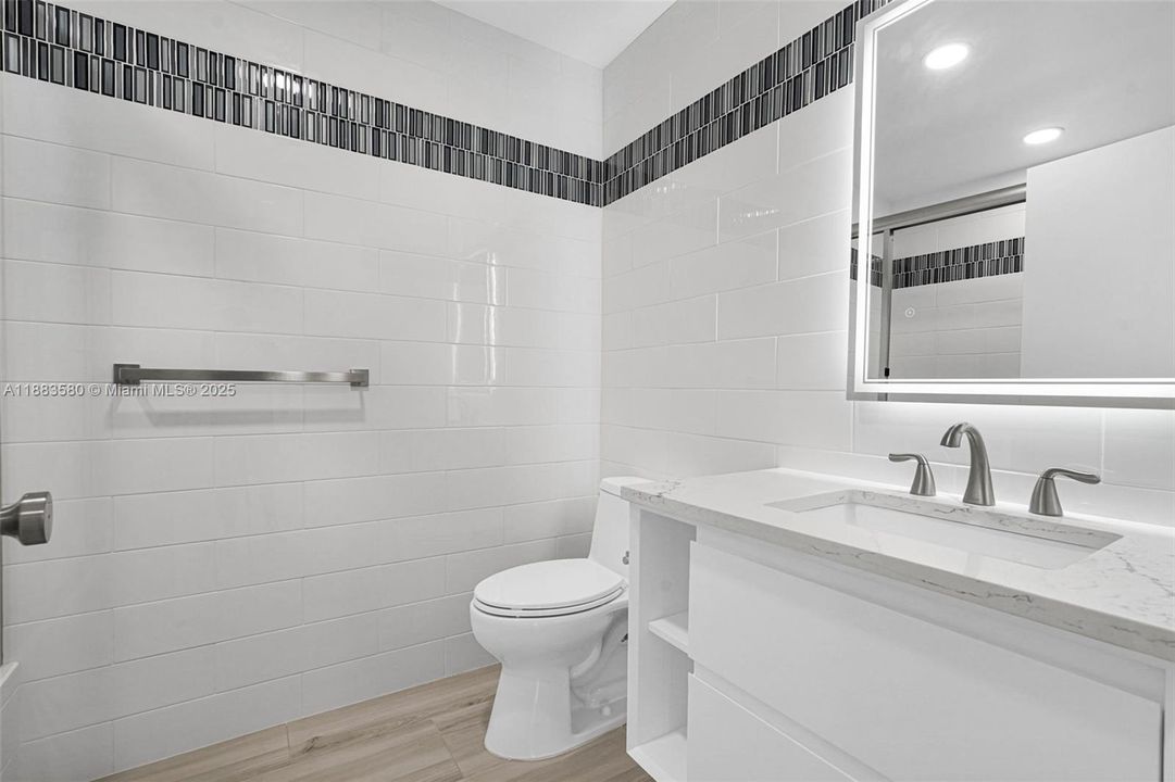 Recently Sold: $969,000 (3 beds, 3 baths, 2124 Square Feet)