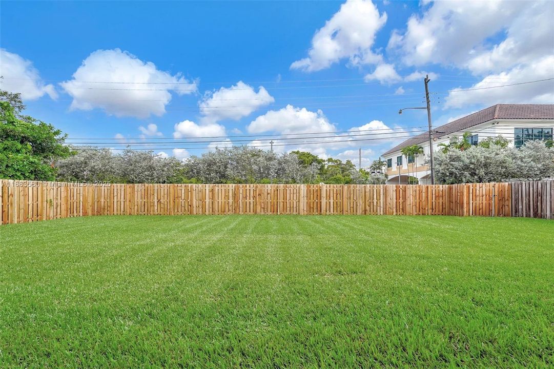 Recently Sold: $969,000 (3 beds, 3 baths, 2124 Square Feet)