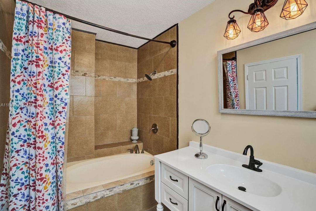 Active With Contract: $495,000 (3 beds, 2 baths, 1415 Square Feet)