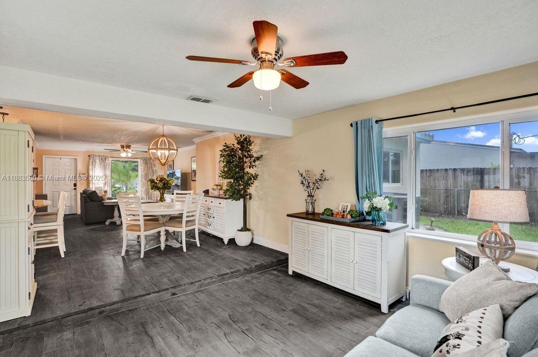 Active With Contract: $495,000 (3 beds, 2 baths, 1415 Square Feet)