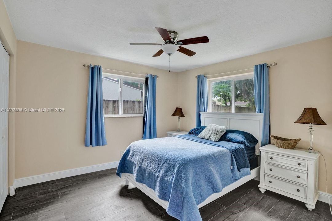 Active With Contract: $495,000 (3 beds, 2 baths, 1415 Square Feet)