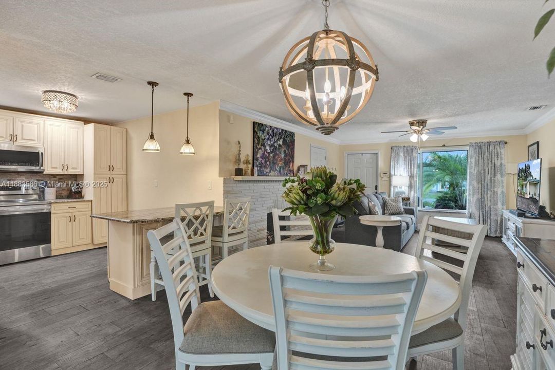 Active With Contract: $495,000 (3 beds, 2 baths, 1415 Square Feet)