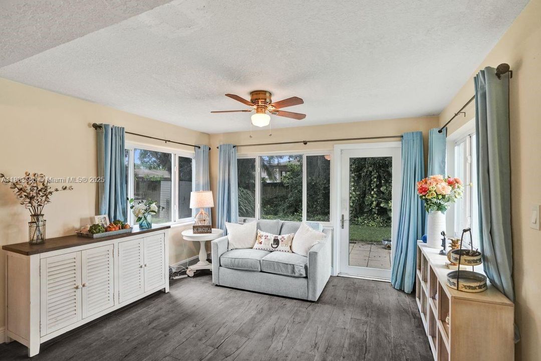 Active With Contract: $495,000 (3 beds, 2 baths, 1415 Square Feet)