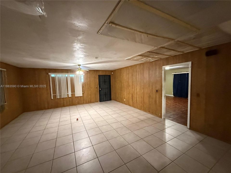 Active With Contract: $280,000 (4 beds, 2 baths, 1700 Square Feet)