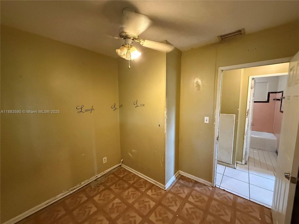 Active With Contract: $280,000 (4 beds, 2 baths, 1700 Square Feet)