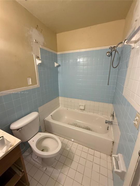 Active With Contract: $280,000 (4 beds, 2 baths, 1700 Square Feet)