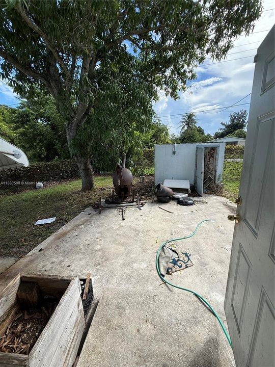 Active With Contract: $280,000 (4 beds, 2 baths, 1700 Square Feet)