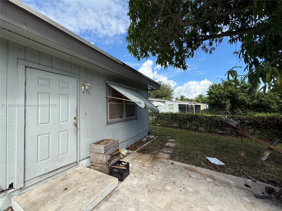 Active With Contract: $280,000 (4 beds, 2 baths, 1700 Square Feet)