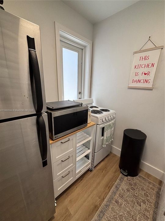 Active With Contract: $1,795 (0 beds, 1 baths, 0 Square Feet)