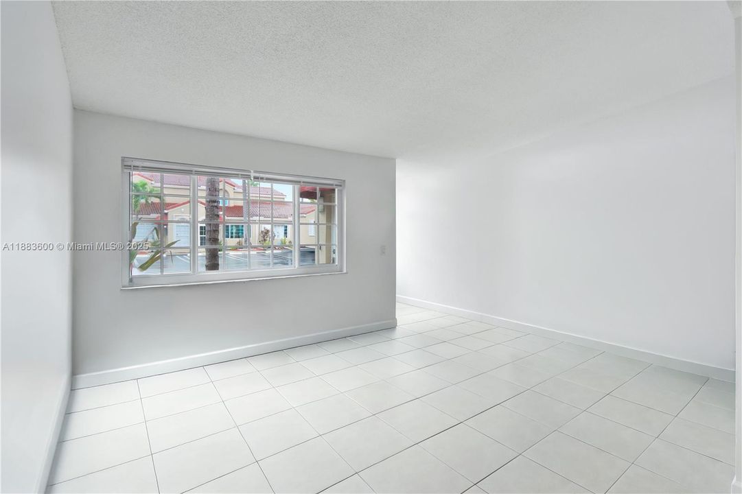 En Venta: $440,000 (3 camas, 2 baños, 1270 Pies cuadrados)