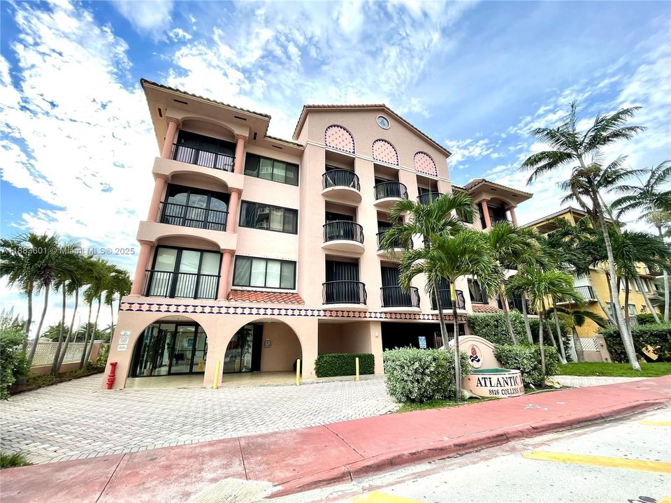 For Sale: $540,000 (2 beds, 2 baths, 1180 Square Feet)