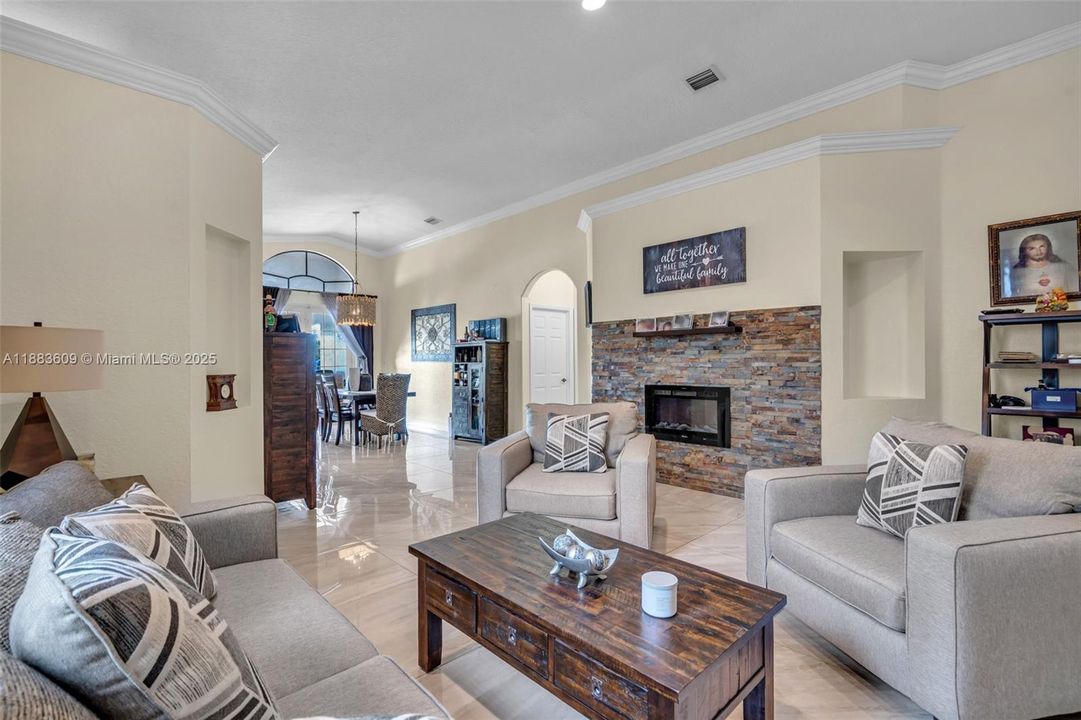 Active With Contract: $835,000 (4 beds, 3 baths, 2089 Square Feet)