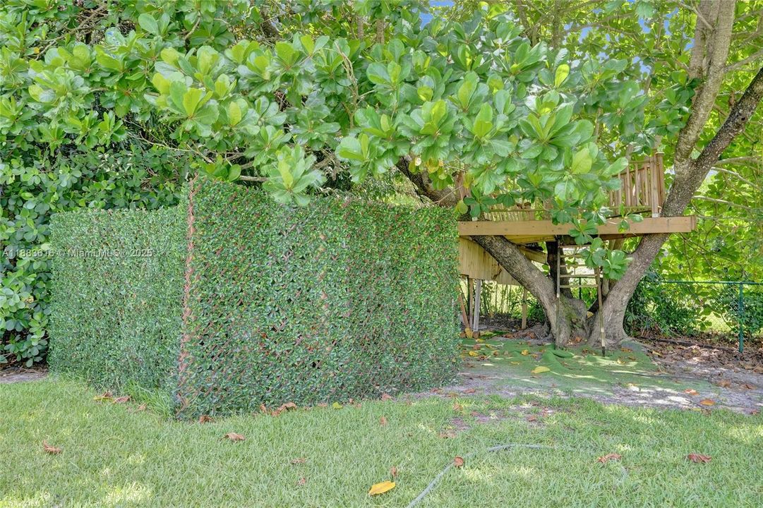 待售: $1,950,000 (7 贝兹, 5 浴室, 3921 平方英尺)