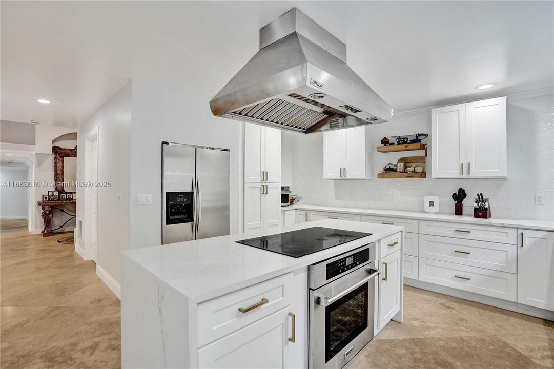 待售: $1,950,000 (7 贝兹, 5 浴室, 3921 平方英尺)