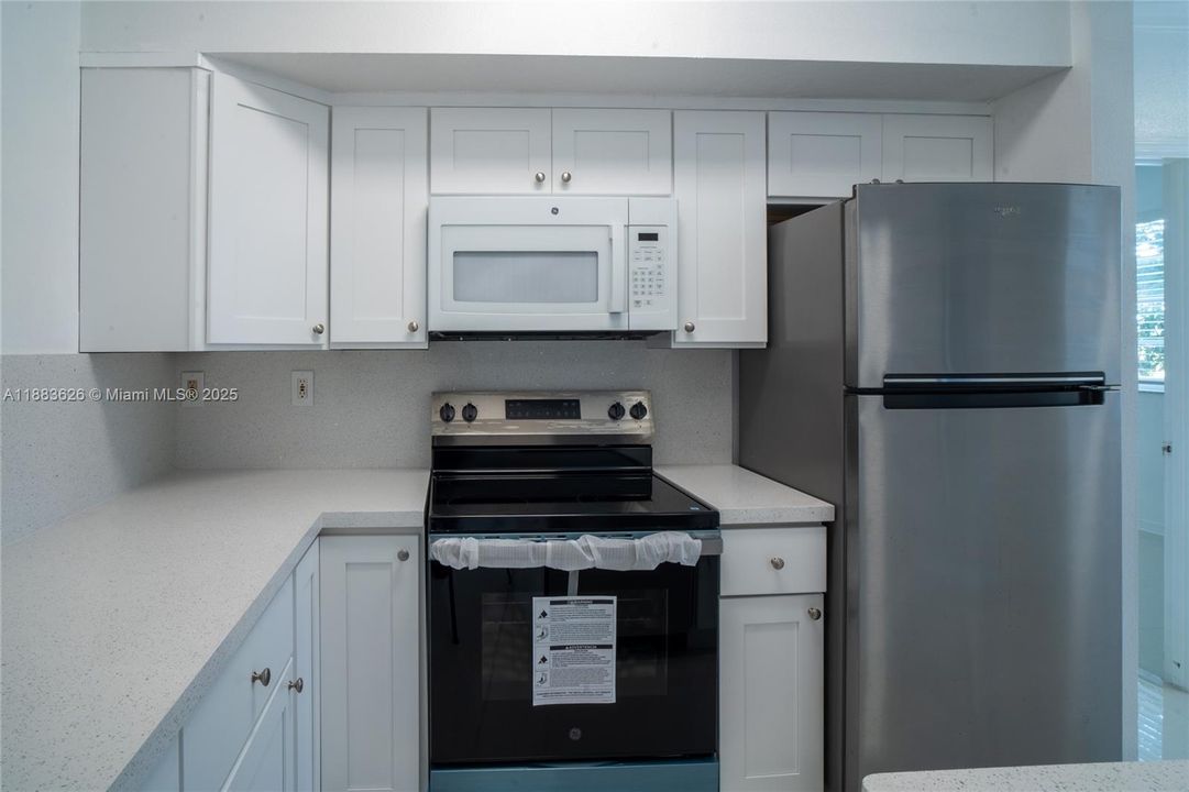 Recently Rented: $2,250 (1 beds, 1 baths, 810 Square Feet)