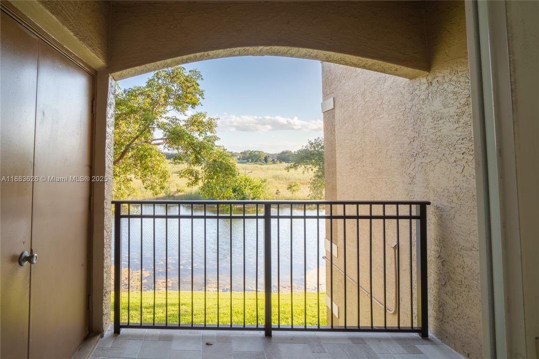 Recently Rented: $2,250 (1 beds, 1 baths, 810 Square Feet)