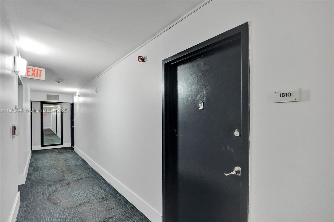 待售: $330,000 (2 贝兹, 2 浴室, 848 平方英尺)