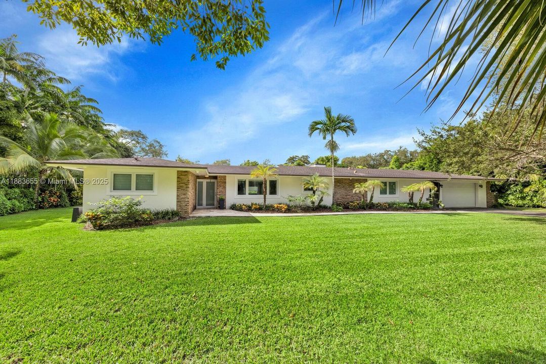 На продажу: $1,750,000 (4 спален, 2 ванн, 2473 Квадратных фут)