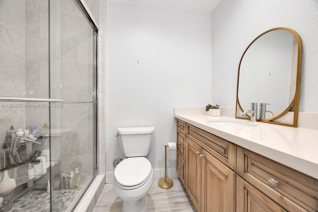 На продажу: $1,750,000 (4 спален, 2 ванн, 2473 Квадратных фут)