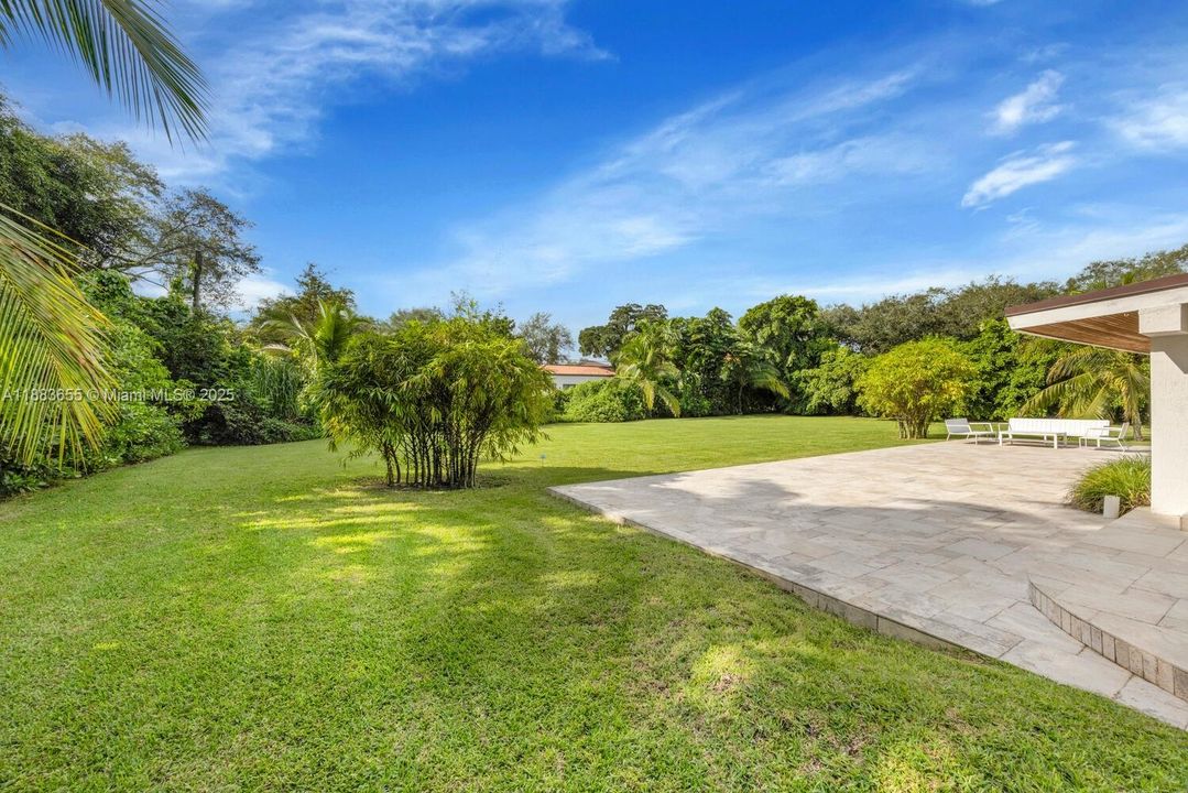 На продажу: $1,750,000 (4 спален, 2 ванн, 2473 Квадратных фут)