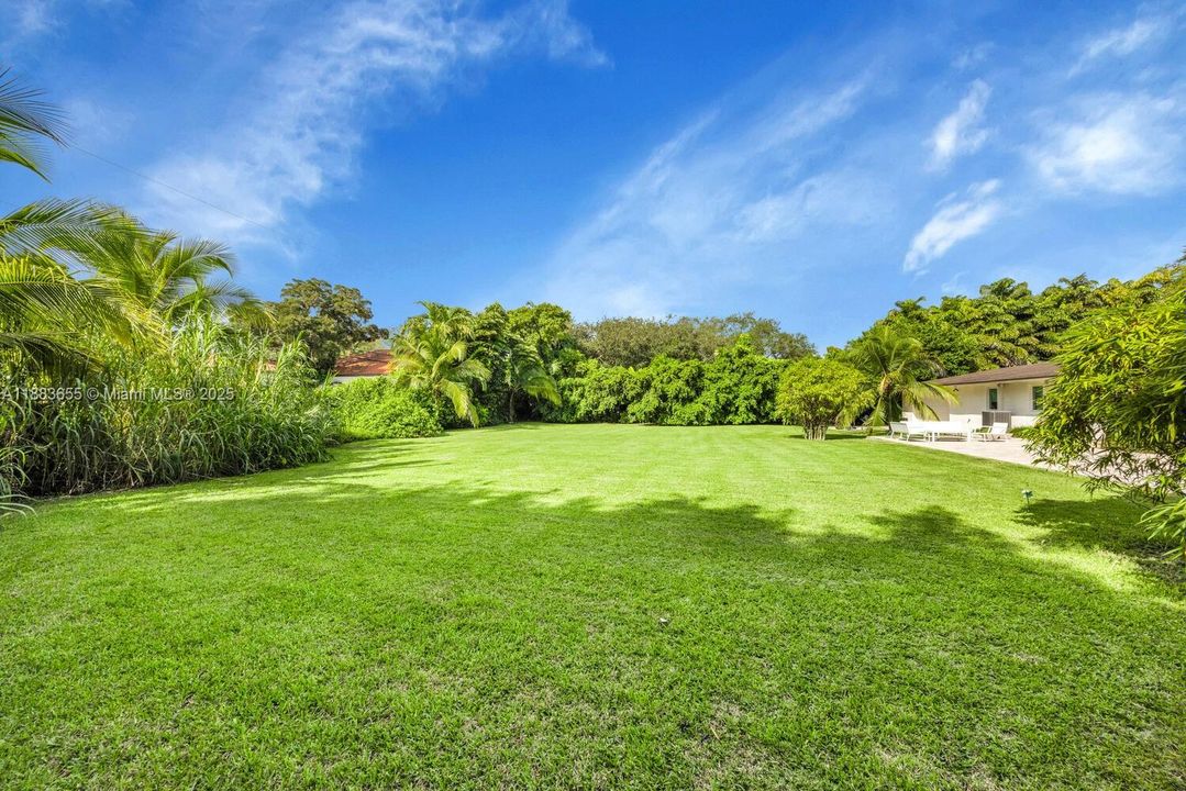 На продажу: $1,750,000 (4 спален, 2 ванн, 2473 Квадратных фут)