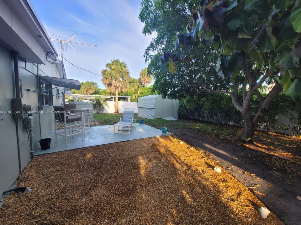 В аренду: $2,400 (2 спален, 1 ванн, 840 Квадратных фут)