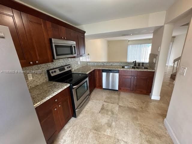 Недавно арендовано: $2,480 (2 спален, 2 ванн, 1132 Квадратных фут)