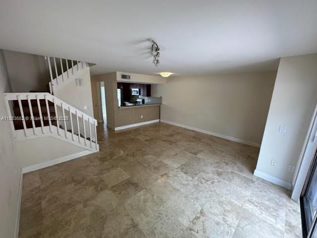 Недавно арендовано: $2,480 (2 спален, 2 ванн, 1132 Квадратных фут)