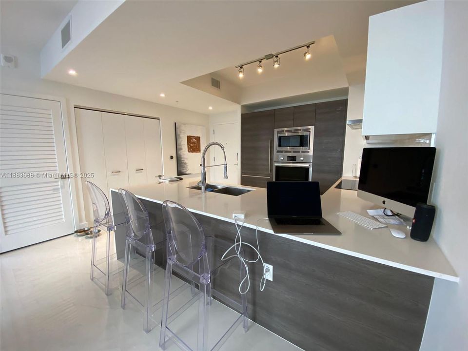 En Venta: $720,000 (1 camas, 1 baños, 681 Pies cuadrados)