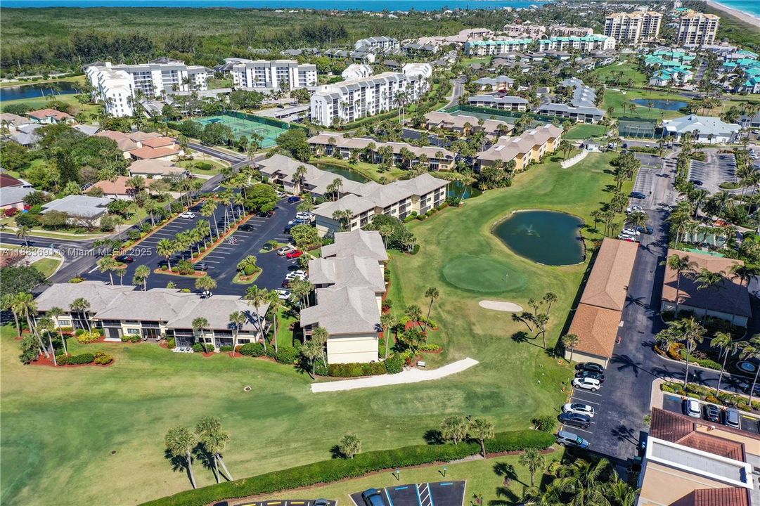 Под контрактом: $220,000 (1 спален, 1 ванн, 678 Квадратных фут)