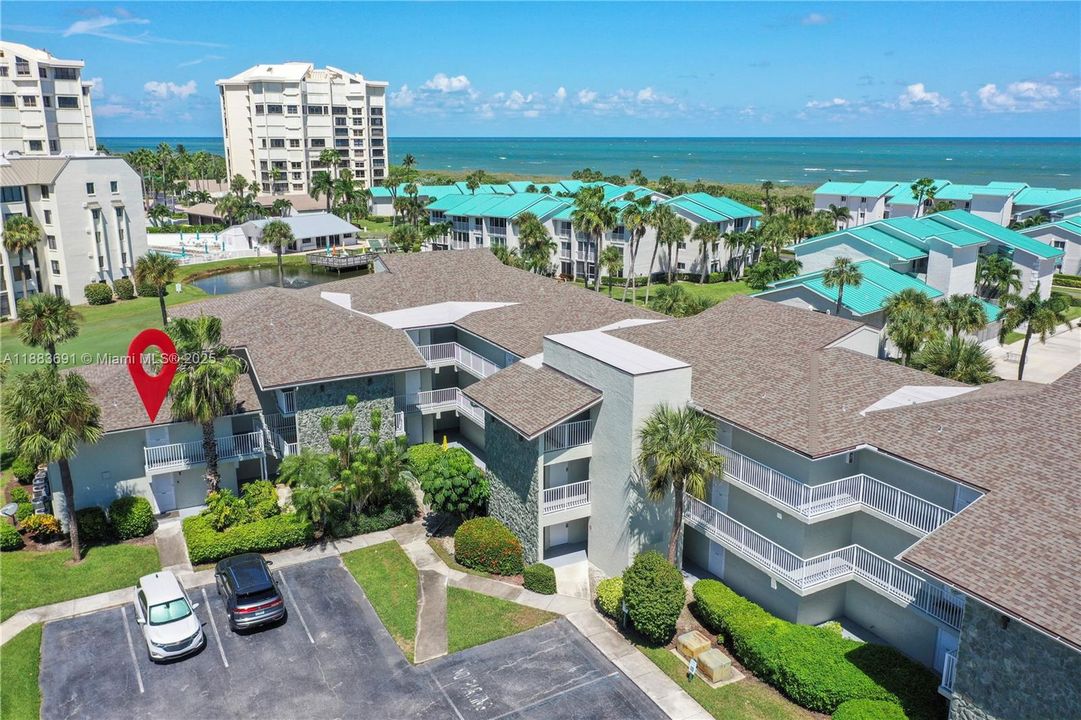 Под контрактом: $220,000 (1 спален, 1 ванн, 678 Квадратных фут)