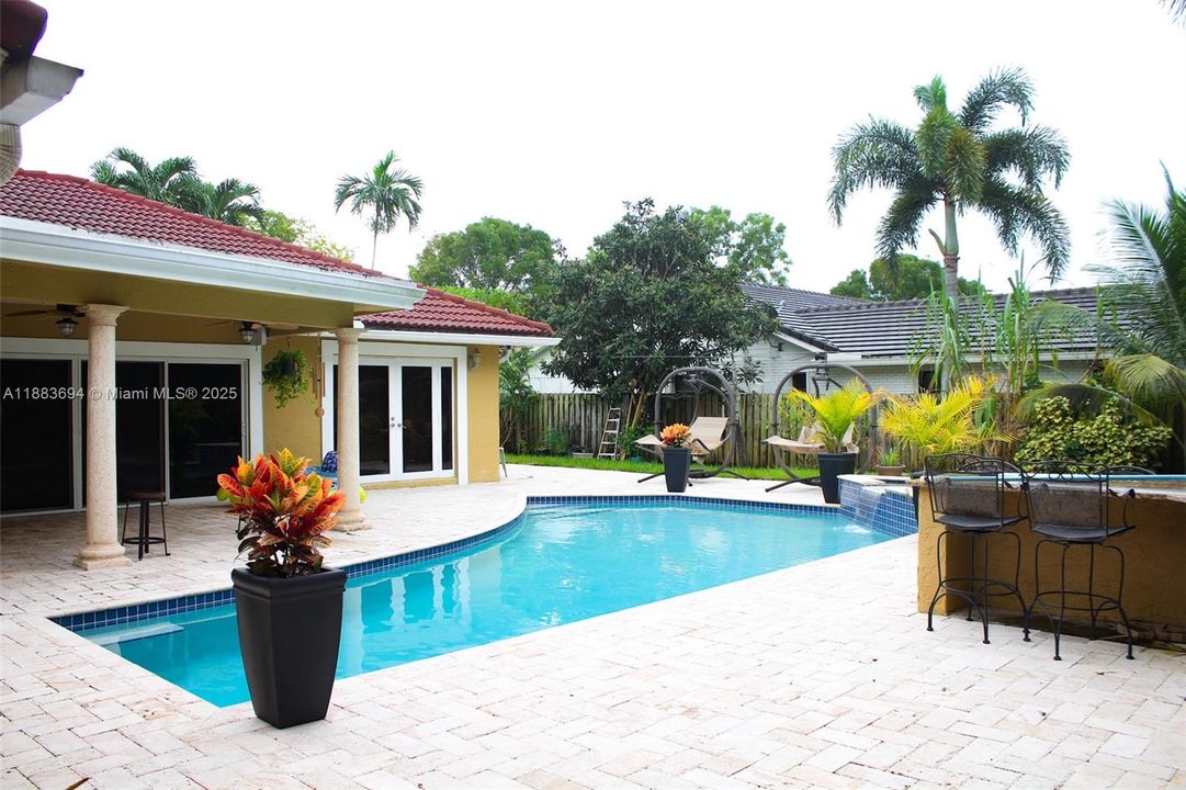 For Sale: $889,999 (4 beds, 3 baths, 3017 Square Feet)