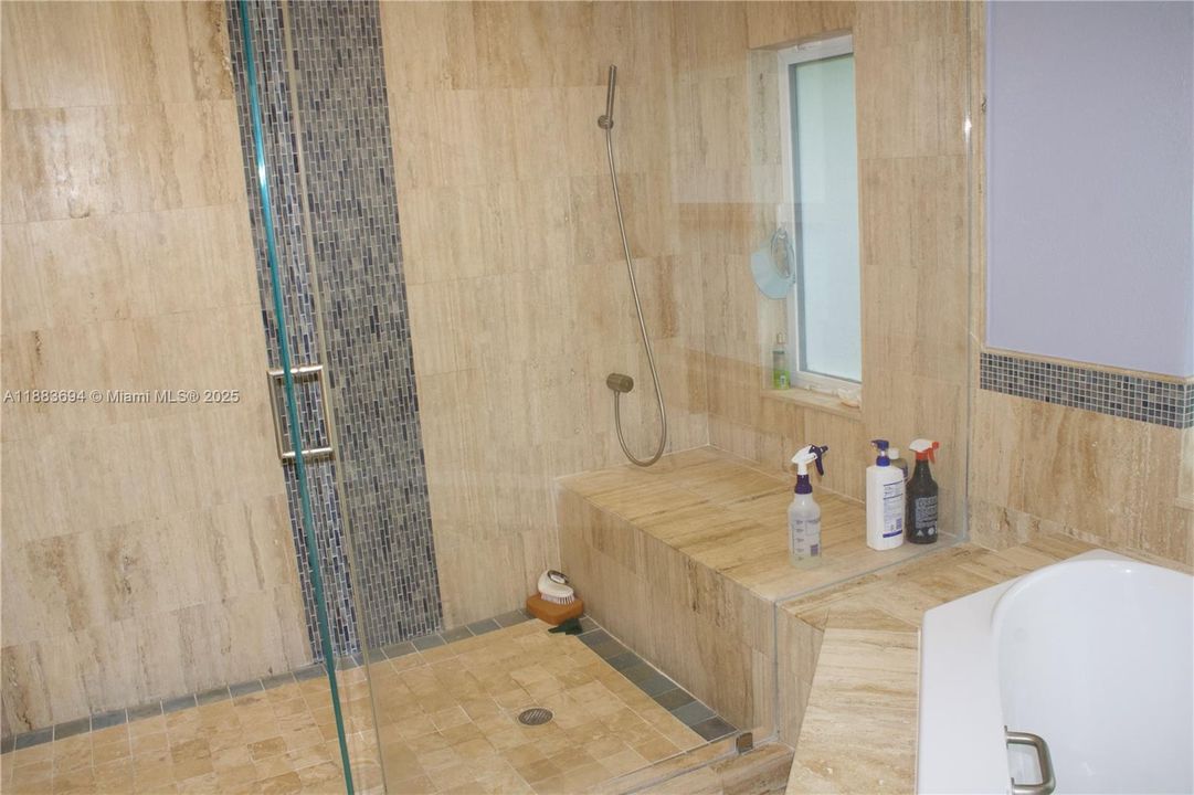 For Sale: $889,999 (4 beds, 3 baths, 3017 Square Feet)