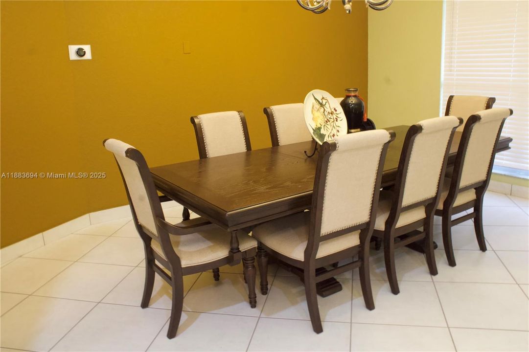 For Sale: $889,999 (4 beds, 3 baths, 3017 Square Feet)