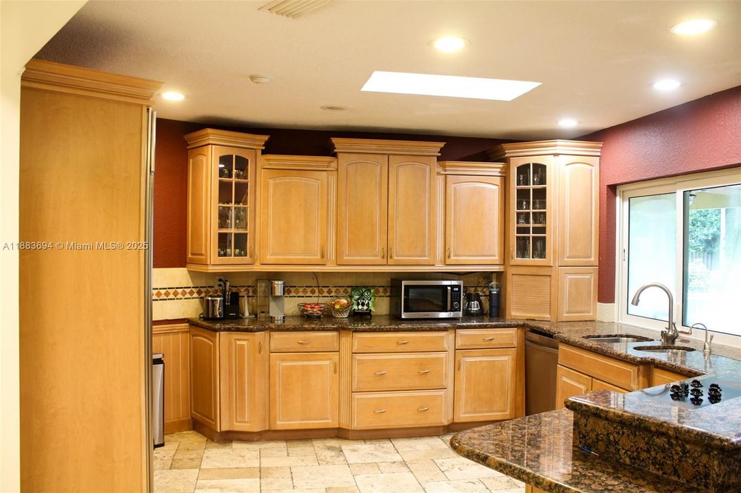 For Sale: $889,999 (4 beds, 3 baths, 3017 Square Feet)