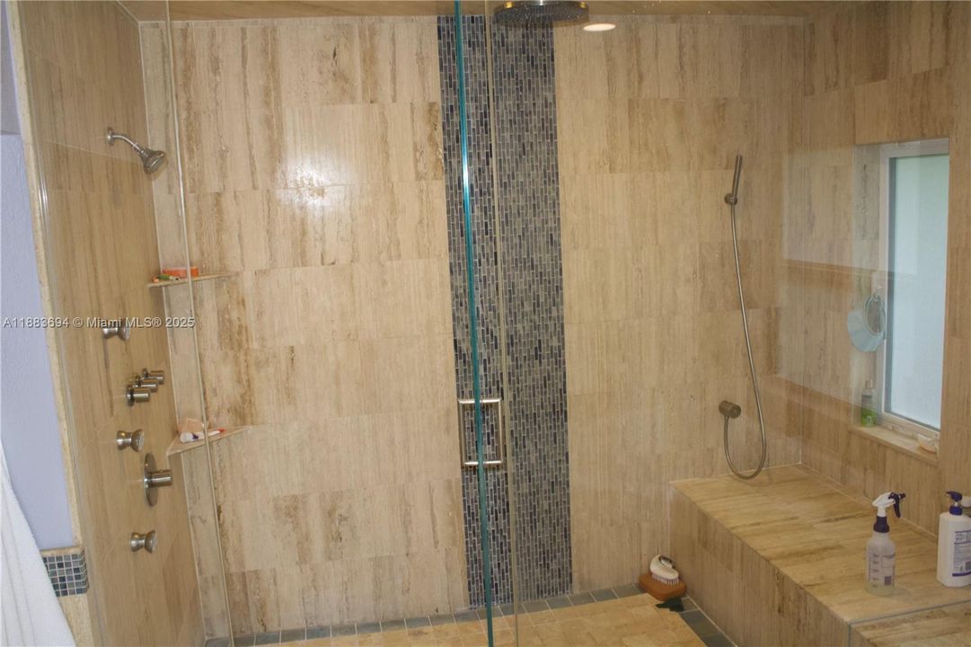 For Sale: $889,999 (4 beds, 3 baths, 3017 Square Feet)